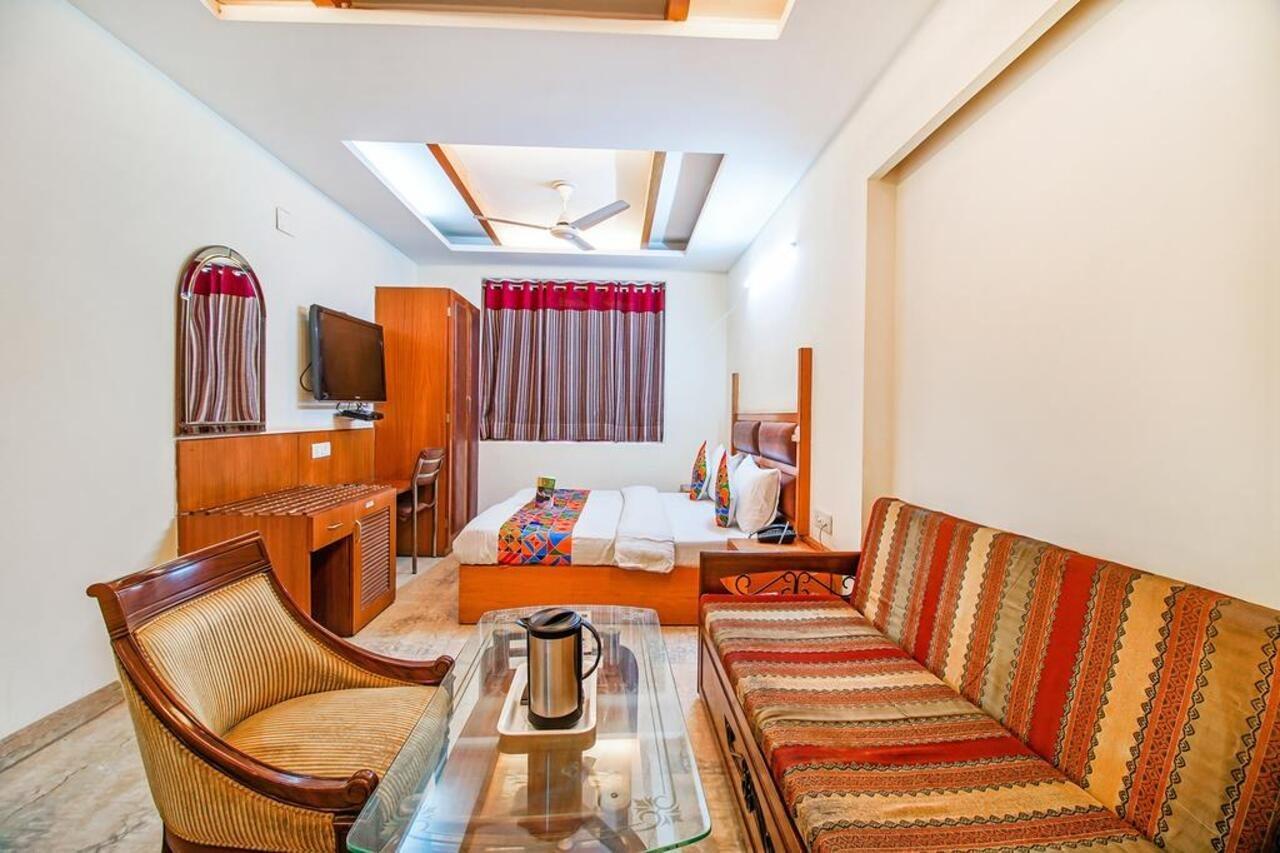 Fabhotel Ashu Palace Karol Bagh Дели Экстерьер фото