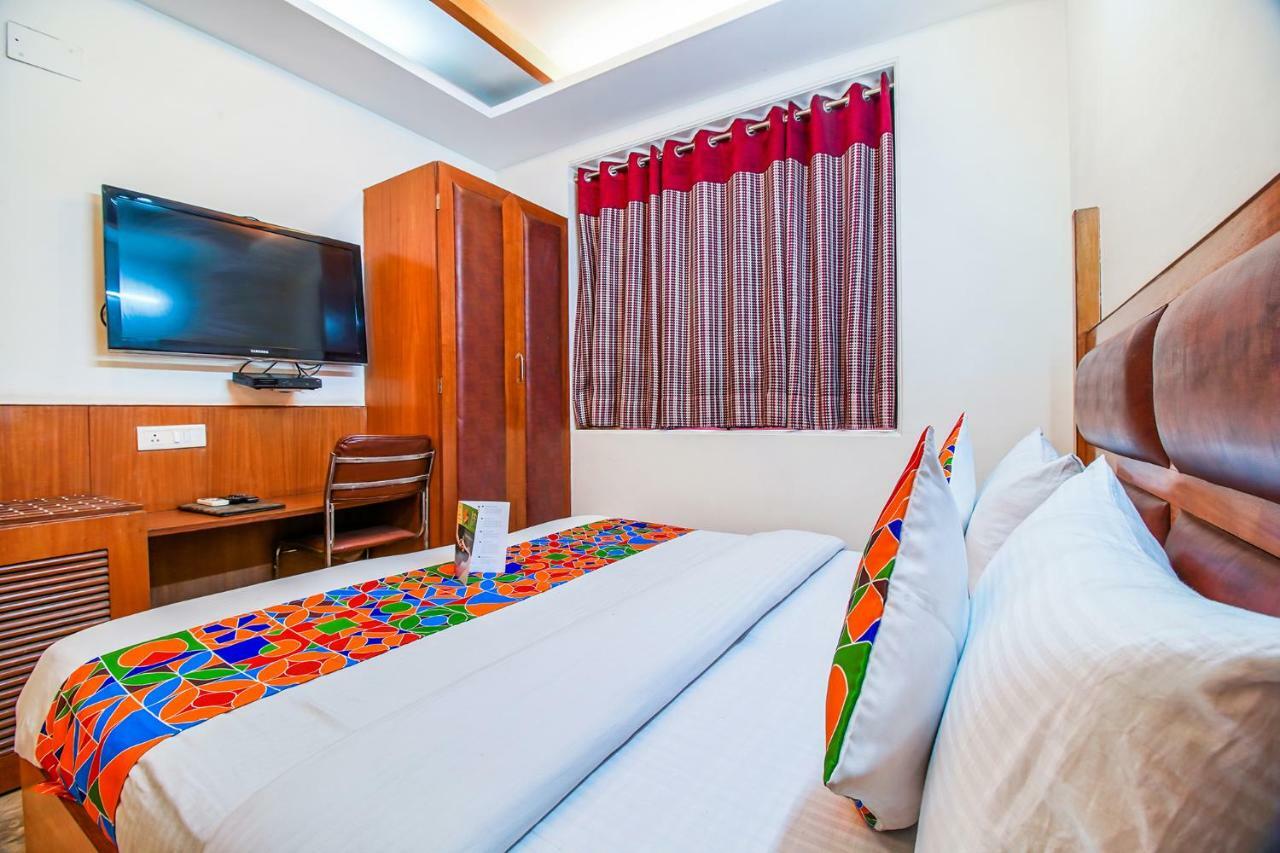 Fabhotel Ashu Palace Karol Bagh Дели Экстерьер фото